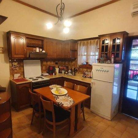 Adorable 2 Floors Two Bedroom Vacation Maisonette Nea Poteidaia Exteriér fotografie