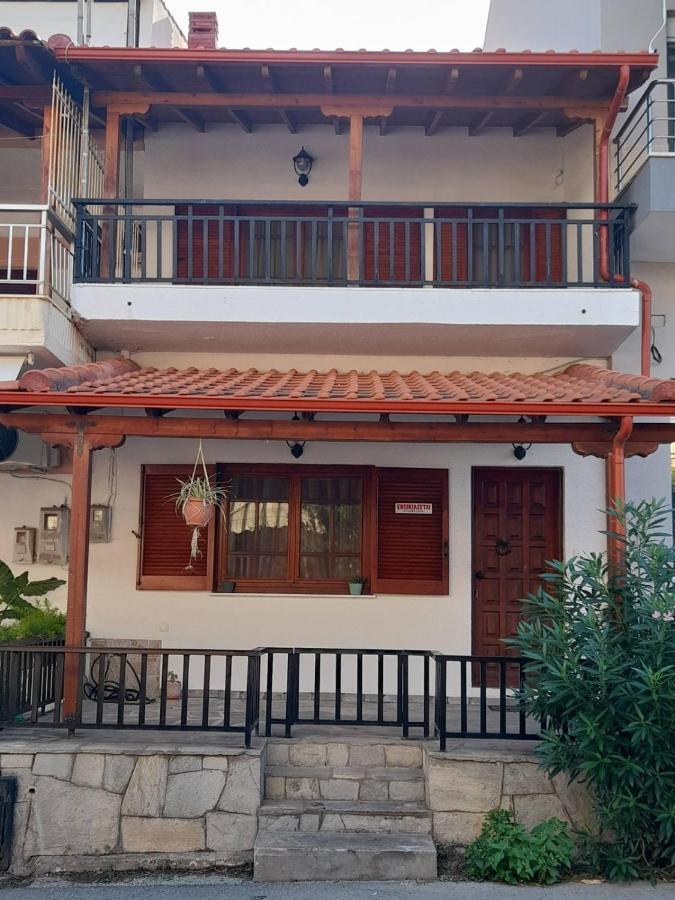 Adorable 2 Floors Two Bedroom Vacation Maisonette Nea Poteidaia Exteriér fotografie